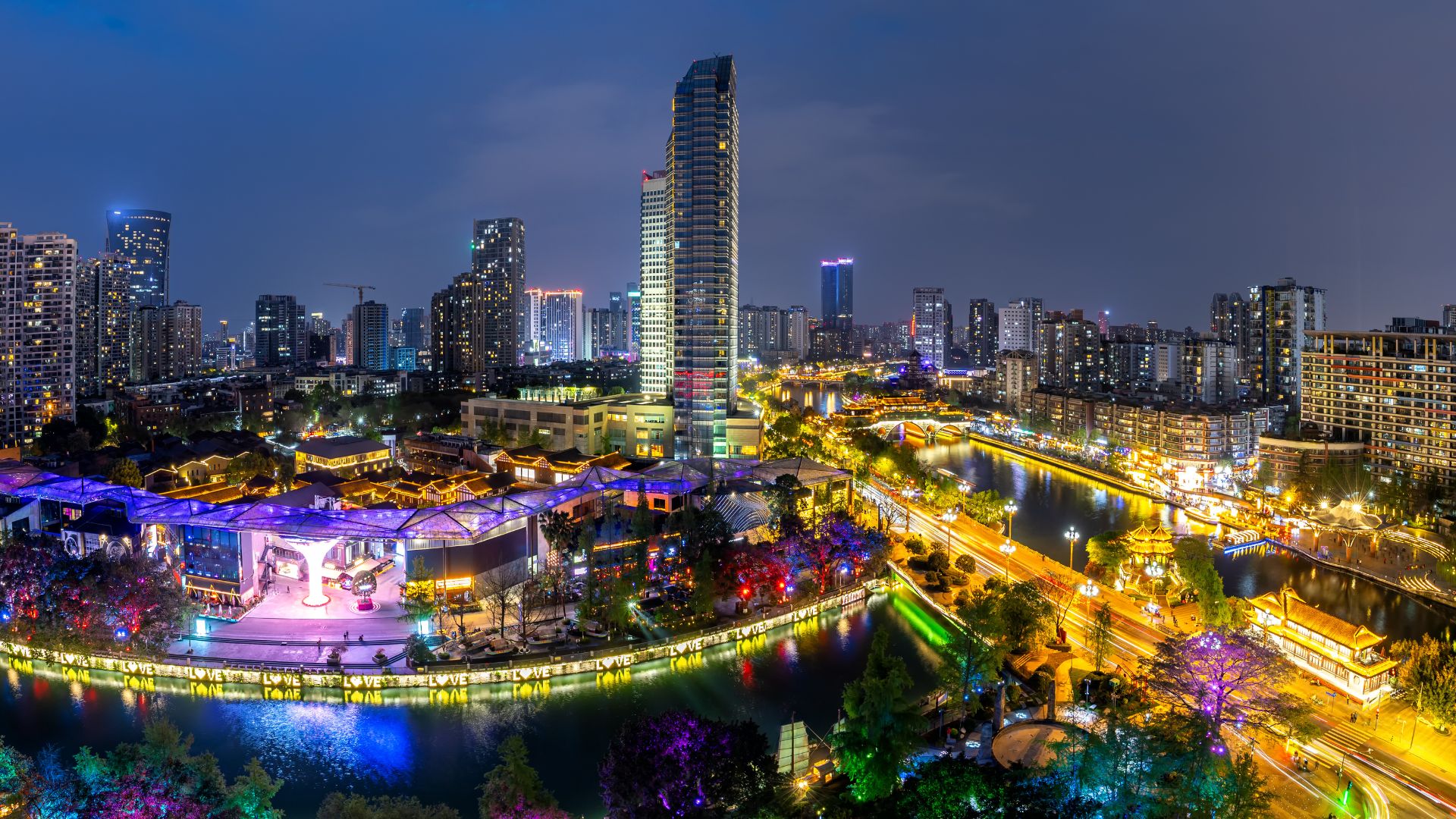 8‑Day Sichuan Private Tour: Jiuzhaigou, Huanglong, Mount Emei, Leshan & Chengdu