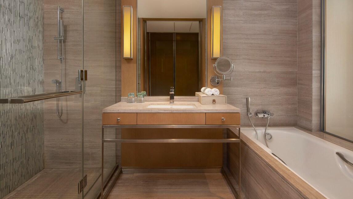 City View Room, Guest room, 1 King, City view - Image 2