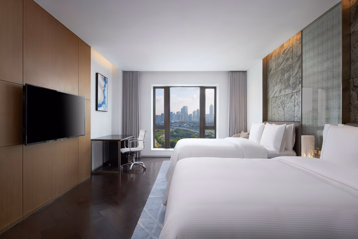 Executive Room, Executive lounge access, Guest room, 2 Double - Image 1