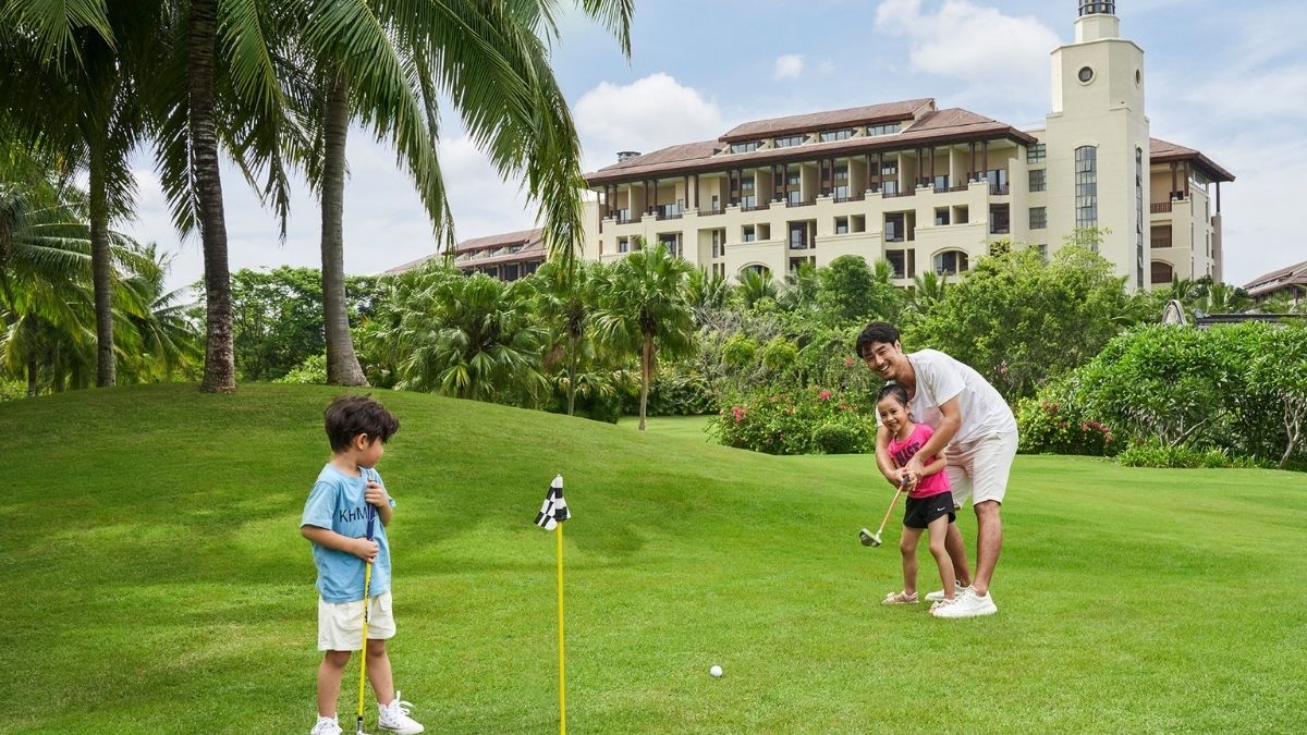 Hainan Sunshine Island 7-Day Golf Private Leisure Tour
