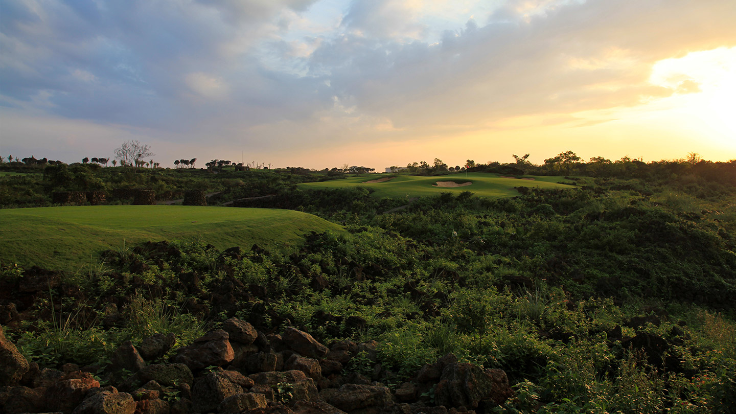 Stepping Stone Course Mission Hills Haikou
