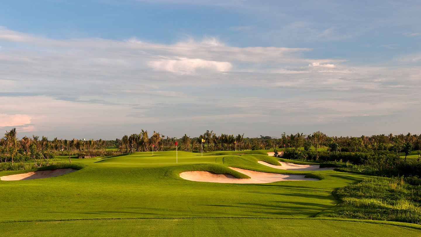 Mission Hills Haikou Double Pin Par‑3 Golf Course - 8

