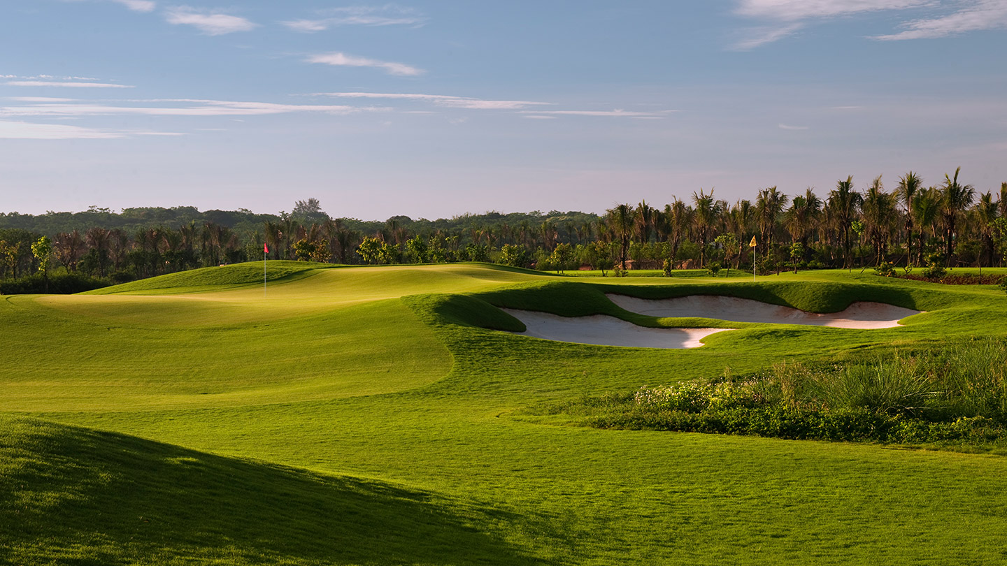 Double Pin Course Mission Hills Haikou