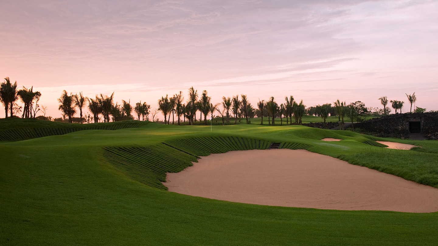 Mission Hills Haikou Stone Quarry Golf Course - 7

